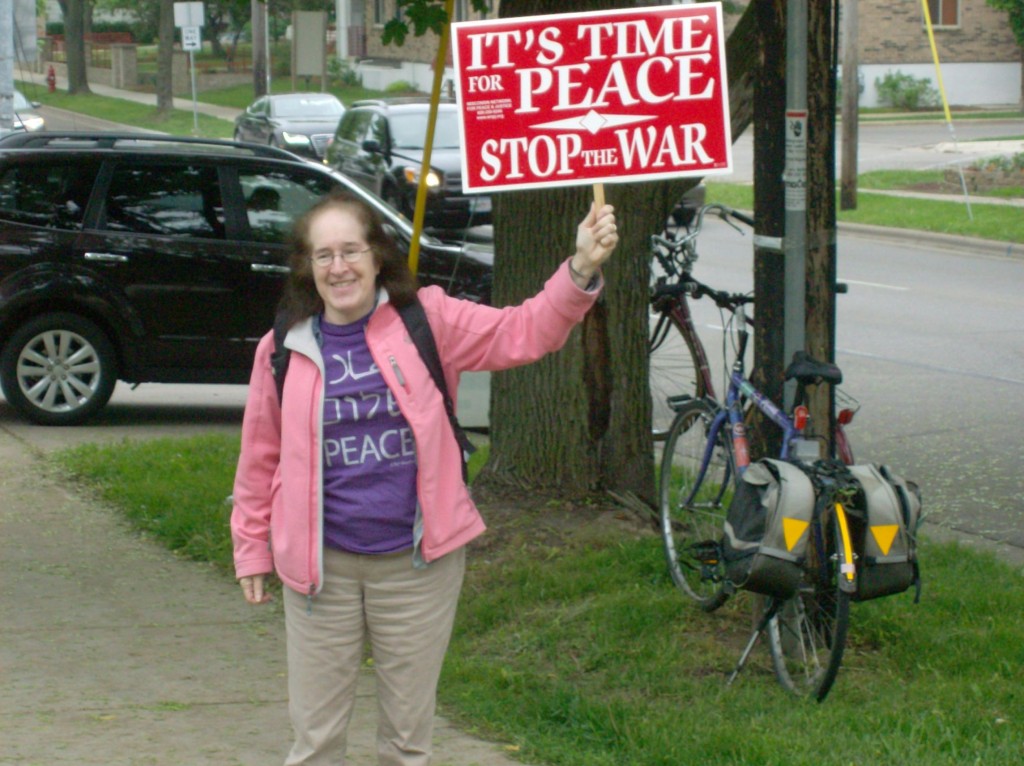 VetsForPeaceMemorialGatheringonGorhamSt004